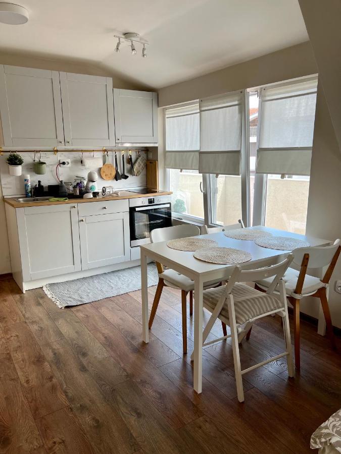 Dockview Atelier Apartment Burgas Bagian luar foto
